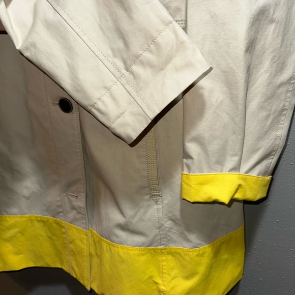 Eddie Bauer Vintage Beige and Yellow Women's Rain Jacket size XL - Picture 5 of 13